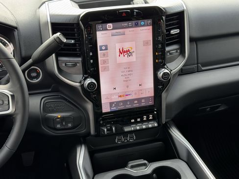 New 2026 RAM 2500 Lone Star image 16