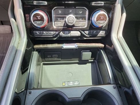 Used 2022 GMC Yukon Denali RWD image 33