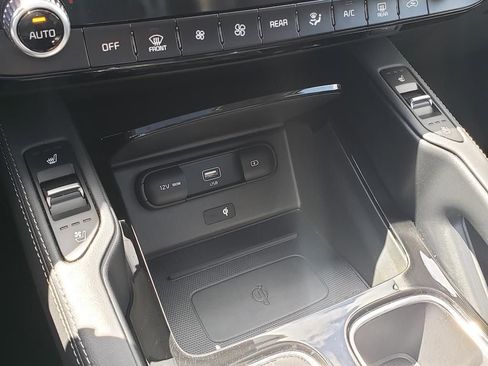 Used 2022 Kia Telluride SX w/ SX Prestige Package AWD/4WD image 29