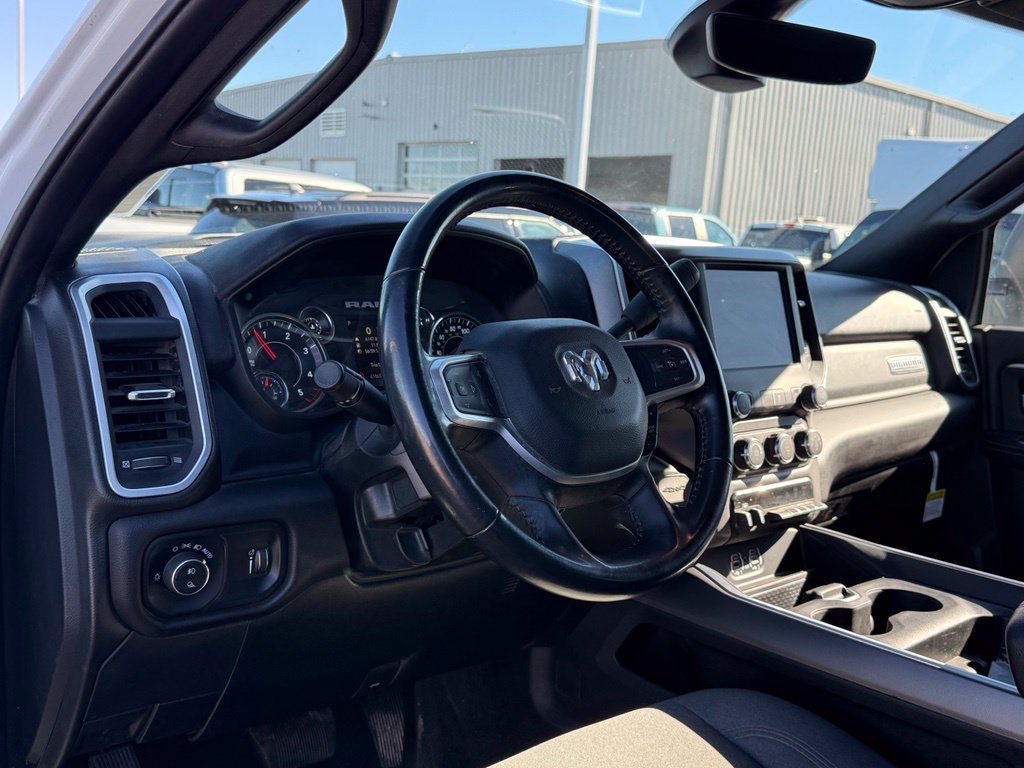 Used 2024 RAM 2500 Big Horn w/ Off Road Package AWD/4WD image 4