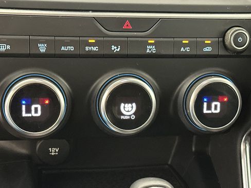 Used 2019 Jaguar E-PACE S image 23