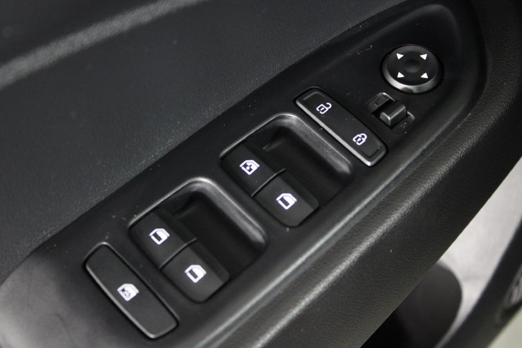 Certified 2026 Hyundai Venue SEL FWD image 23