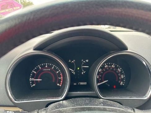 Used 2013 Toyota Highlander SE image 30