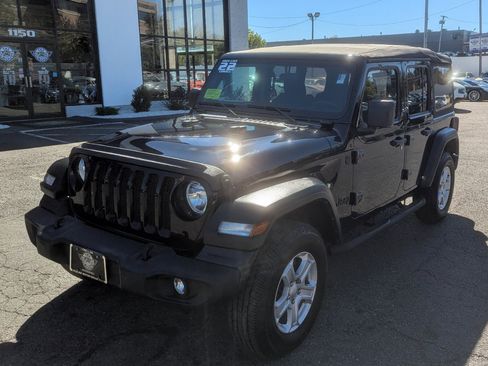 Used 2022 Jeep Wrangler Unlimited Sport image 2