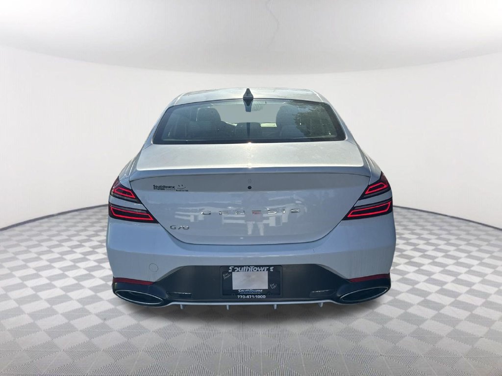 Used 2025 Genesis G70 2.5T RWD image 6