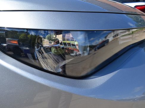 Used 2025 Kia Soul LX w/ LX Technology Package FWD image 7