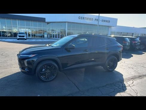 Certified 2025 Chevrolet Trax ACTIV w/ Driver Confidence Package image 4