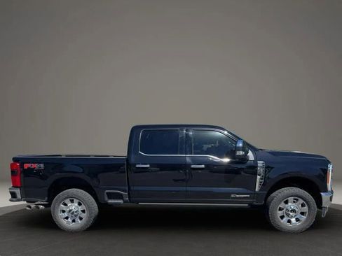 Used 2023 Ford F350 Lariat w/ Tow Technology Package AWD/4WD image 6