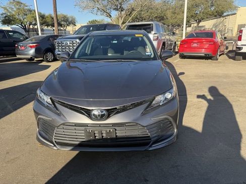 Used 2024 Toyota Camry LE image 2