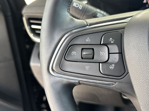 Used 2025 Buick Envista Preferred w/ Convenience I Package FWD image 19
