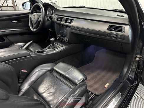 Used 2010 BMW M3 Convertible RWD image 42