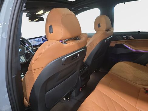 Certified 2024 BMW X5 sDrive40i w/ Executive Package RWD image 10