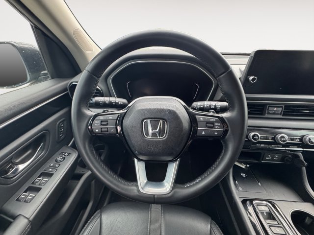 Used 2025 Honda Pilot EX-L image 12