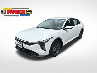 New 2025 Kia K4 LXS