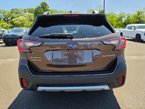 Used 2020 Subaru Outback Limited AWD/4WD image 5
