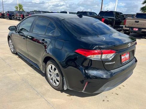 Certified 2025 Toyota Corolla LE FWD image 4