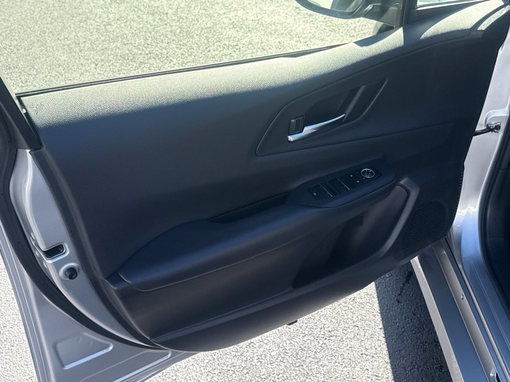 Used 2023 Toyota Prius Prime FWD image 13