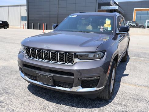 Used 2023 Jeep Grand Cherokee L Limited w/ Luxury Tech Group II AWD/4WD image 2