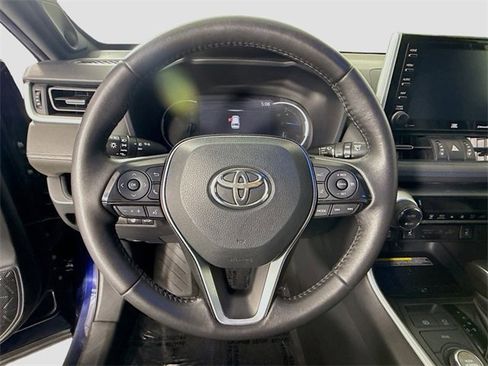 Used 2020 Toyota RAV4 XSE image 11