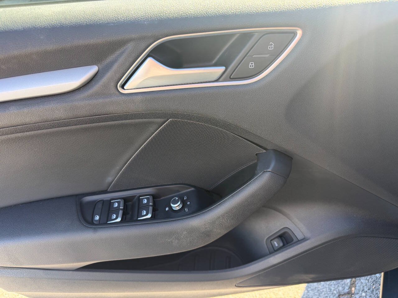 Used 2018 Audi A3 2.0T Premium w/ Convenience Package AWD/4WD image 28