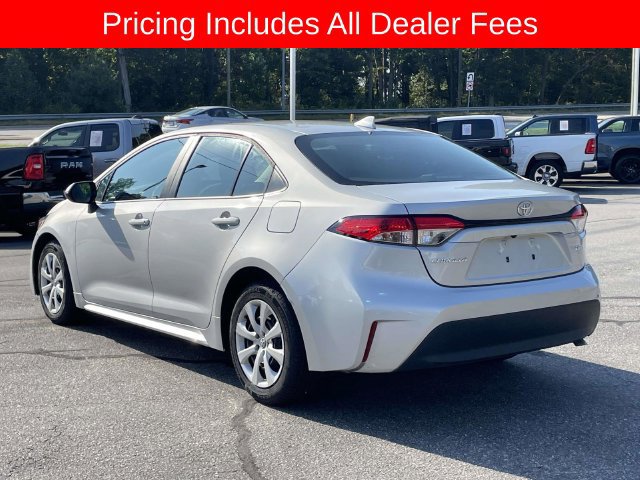 Used 2024 Toyota Corolla LE FWD image 3