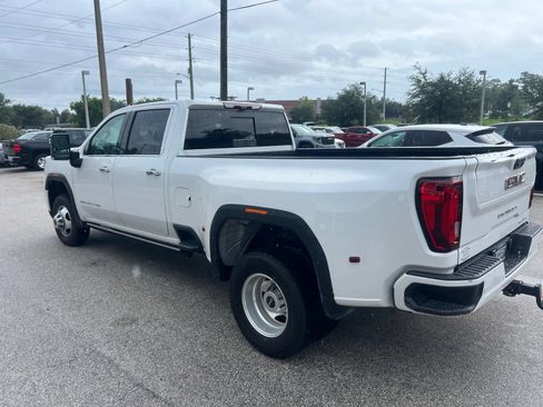 Used 2023 GMC Sierra 3500 Denali w/ Denali Ultimate Package AWD/4WD image 3