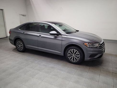 Used 2021 Volkswagen Jetta SE FWD image 11