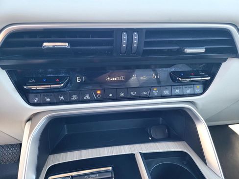 Certified 2024 MAZDA CX-90 Plug-In Hybrid w/ Premium Plus AWD/4WD image 26