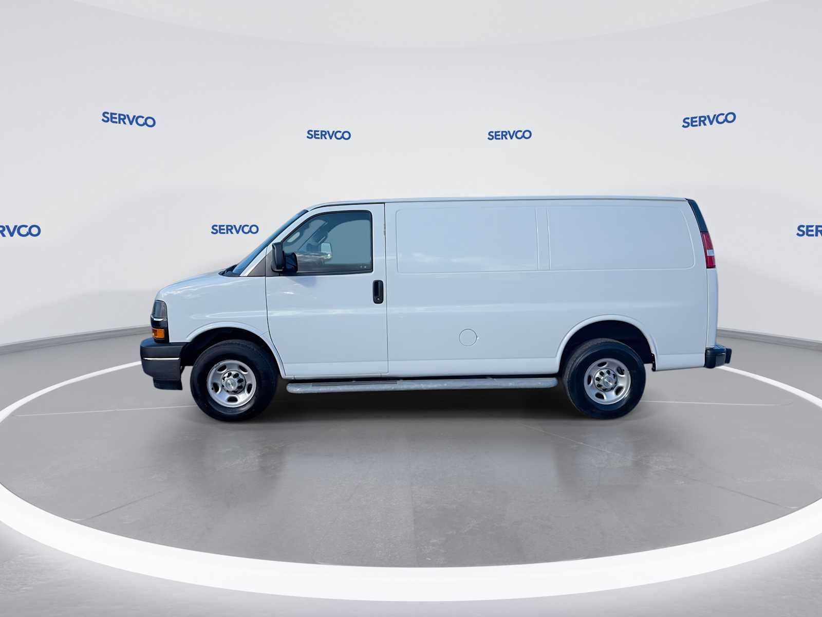 Used 2023 Chevrolet Express 2500 w/ Driver Convenience Package RWD image 5