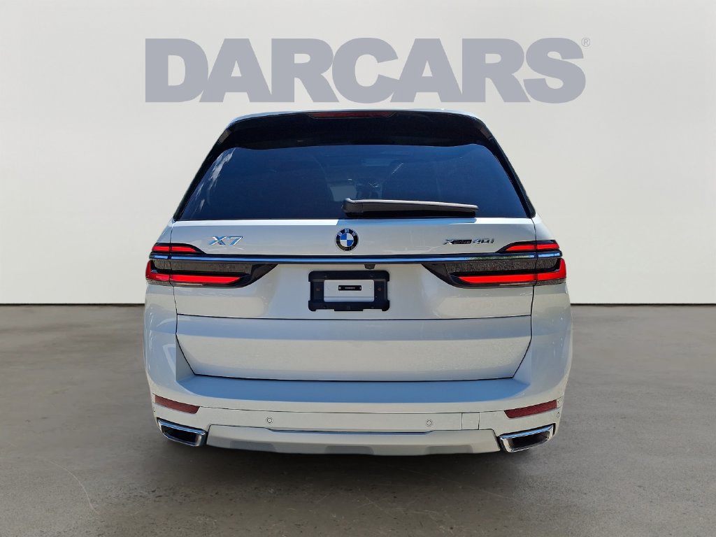 Used 2025 BMW X7 xDrive40i w/ Executive Package AWD/4WD image 5