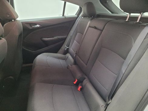 Used 2019 Chevrolet Cruze LT FWD image 18