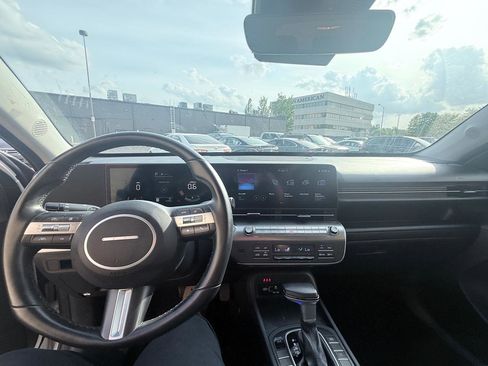 Used 2025 Hyundai Kona SEL FWD image 13