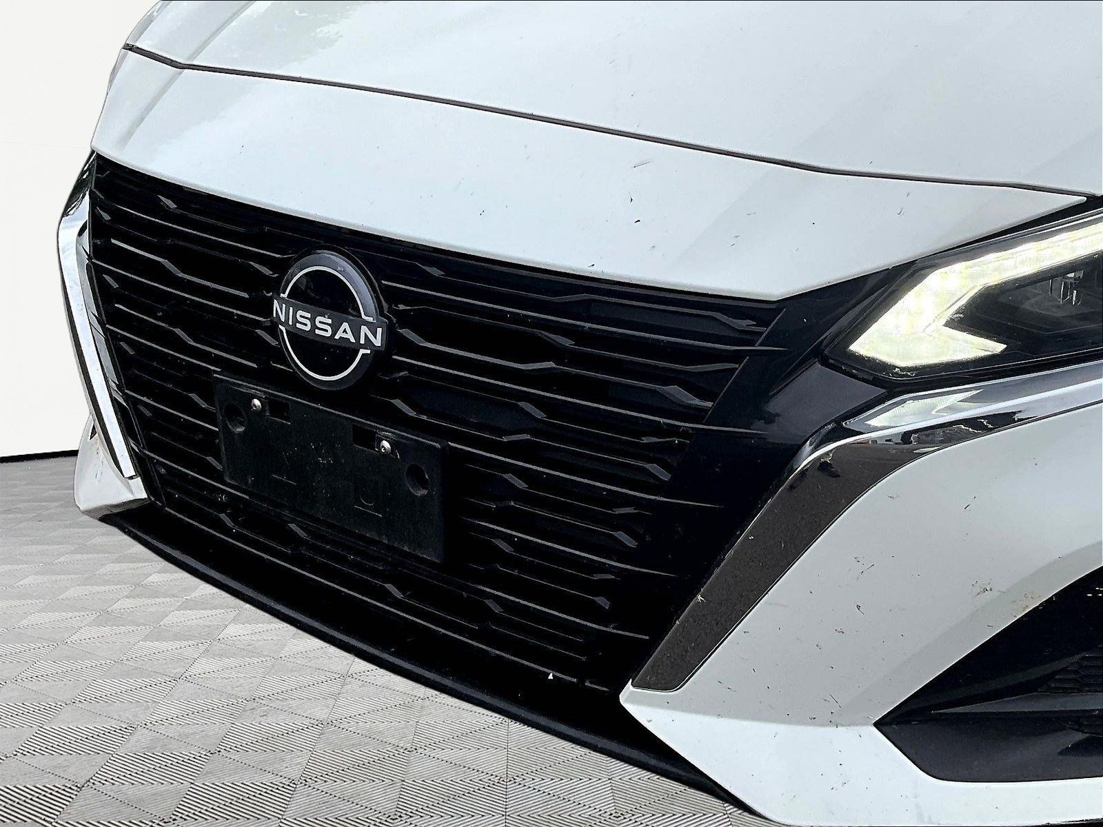 Used 2025 Nissan Altima 2.5 SV FWD image 32
