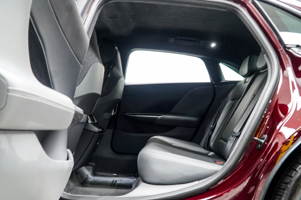 Used 2024 Lucid Air Pure RWD image 43