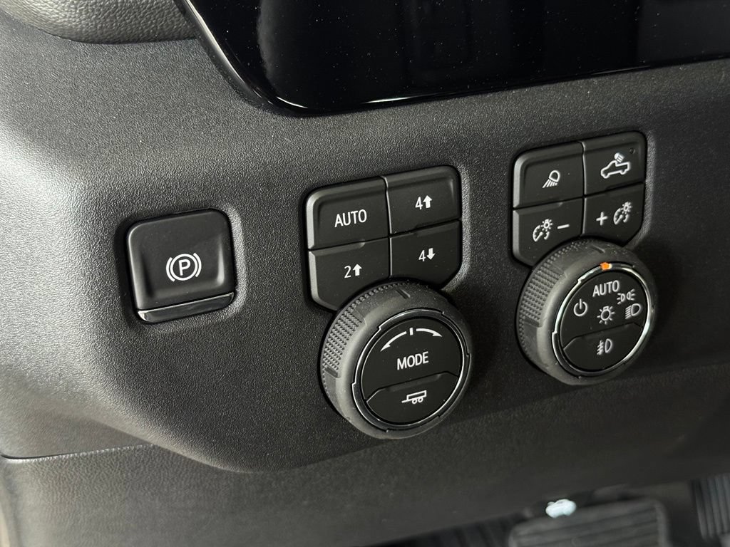 New 2026 Chevrolet Silverado 1500 RST w/ RST All Star Premium Package AWD/4WD image 30