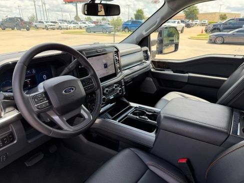 Used 2025 Ford F250 Lariat w/ Lariat Ultimate Package AWD/4WD image 11
