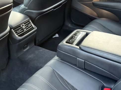 Used 2022 Lexus LS 500 AWD w/ Interior Upgrade Package image 17