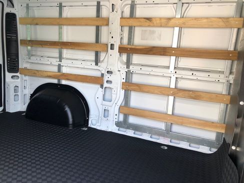 Used 2025 RAM ProMaster 2500 w/ U-Haul Equipment Group FWD image 23