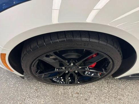 Used 2019 Chevrolet Corvette Stingray Coupe w/ 2LT Preferred Equipment Group RWD image 27