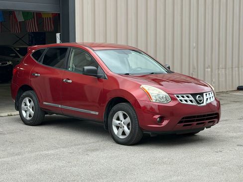 Used 2012 Nissan Rogue S w/ Special Edition Pkg FWD image 1