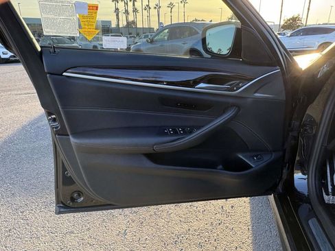 Used 2023 BMW 540i w/ M Sport Package image 12