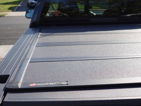 Used 2022 GMC Canyon AT4 image 12