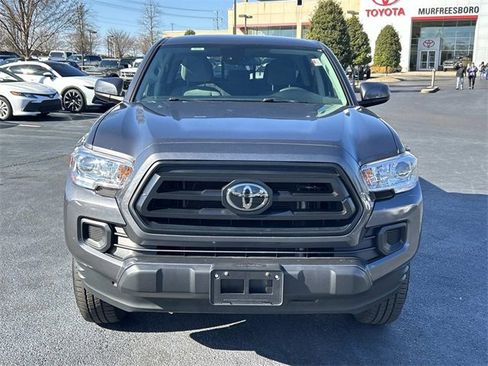 Used 2022 Toyota Tacoma SR image 9