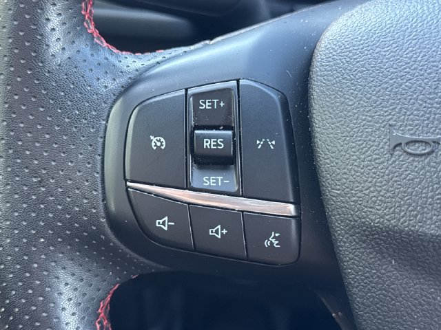 Used 2024 Ford Escape ST-Line AWD/4WD image 25