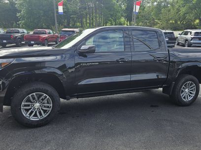 New 2025 Chevrolet Colorado LT w/ LT Convenience Package