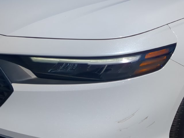 Used 2025 Honda Accord SE image 9