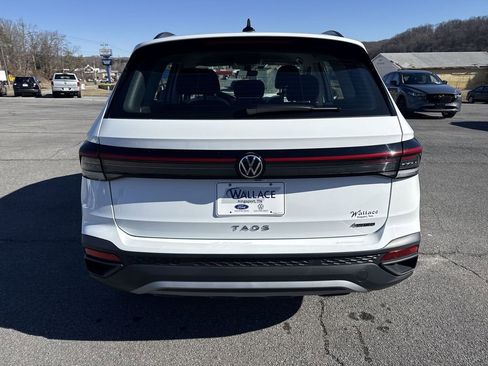 New 2026 Volkswagen Taos S image 5