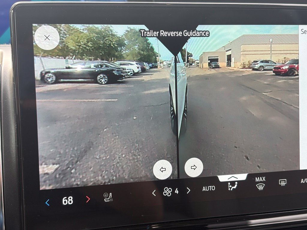 Used 2025 Ford Expedition Platinum w/ Driver's Package AWD/4WD image 41