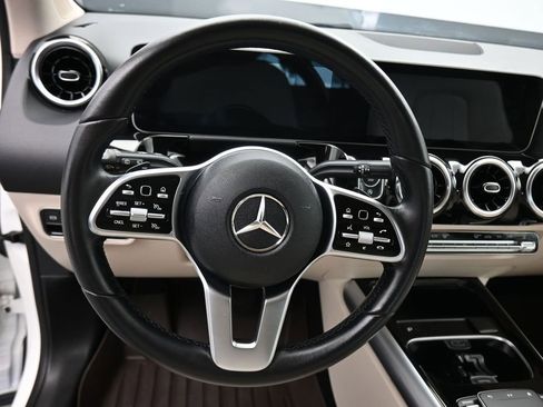 Used 2021 Mercedes-Benz GLA 250 4MATIC image 15