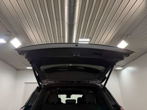 Used 2026 GMC Acadia Elevation w/ Elevation Premium Package AWD/4WD image 74